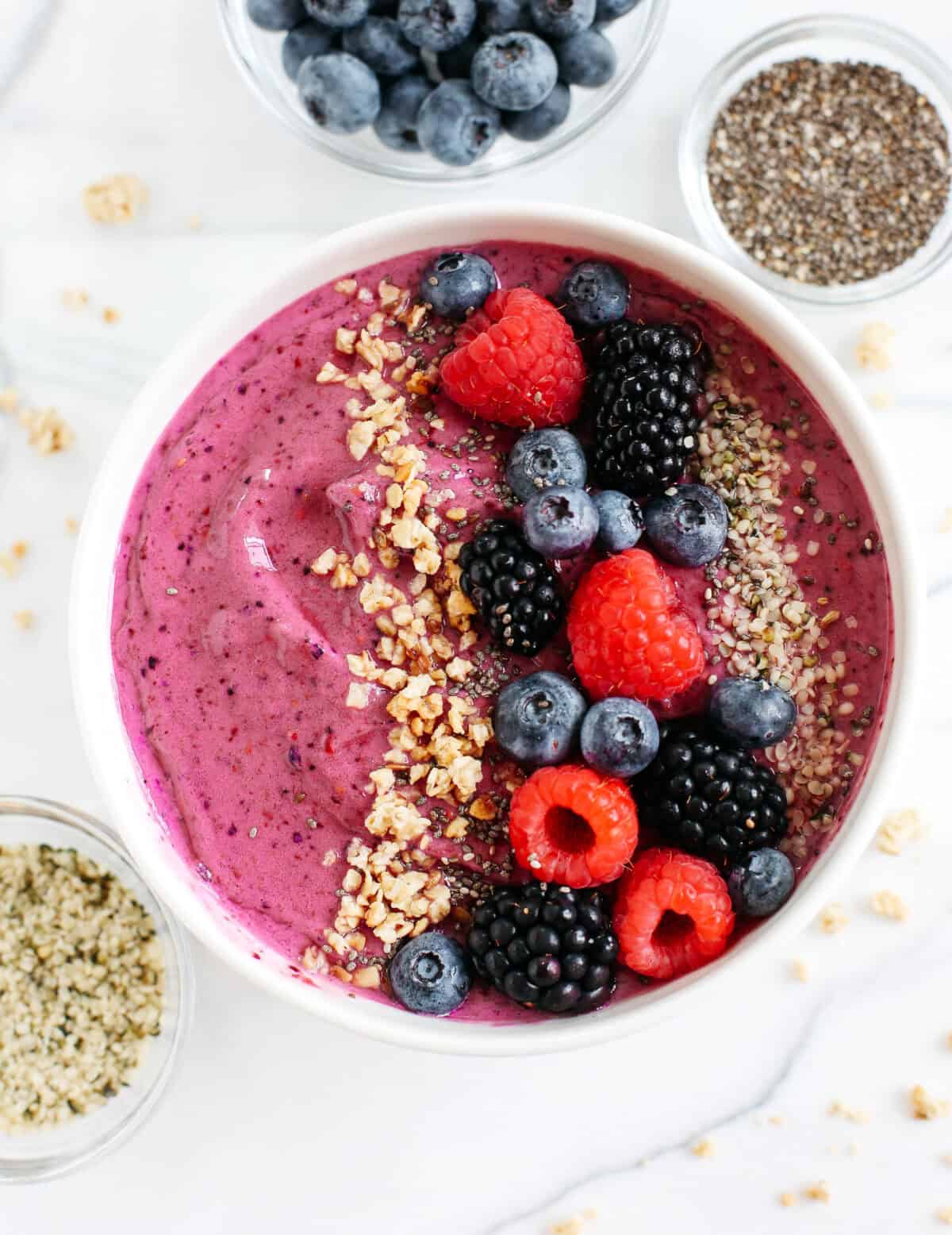 Smoothie bowl s ovocem